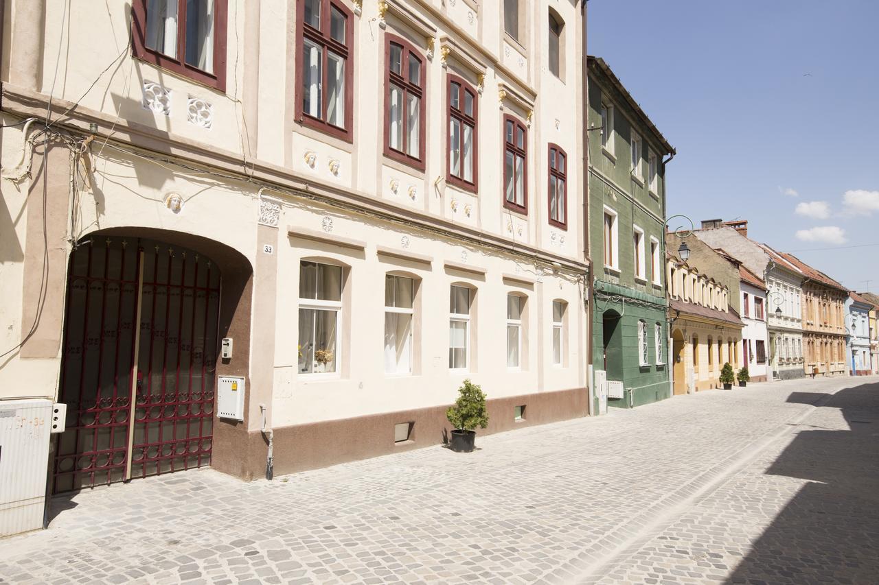 Sunny Old Town Apartment Брашов Екстериор снимка