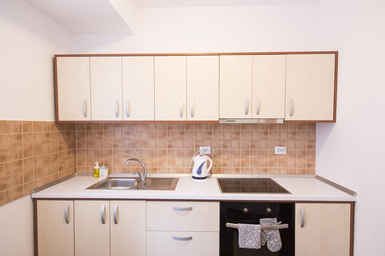 Sunny Old Town Apartment Брашов Екстериор снимка